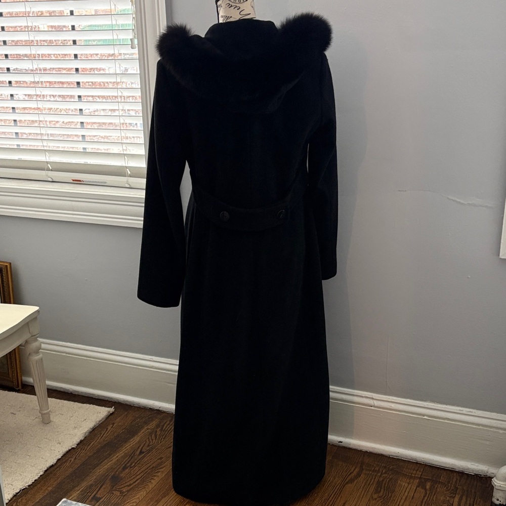 Marvin Richards Black Long Coat with Fur Trim - Picture 2 of 6
